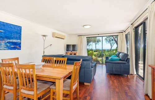 Broadwater Resort | To The Beach - Unit 2