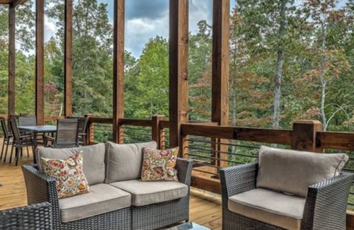 Epworth Cabin | Toasted Oak