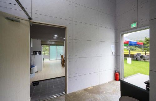 Gwangju House | Toechon Cheonjinam Pension