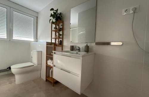 Almeria House | Tokyo Rooms Monsul Habitación PREMIUM con baño privado