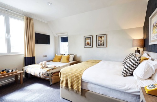 Lancaster Hotel | Toll House Inn