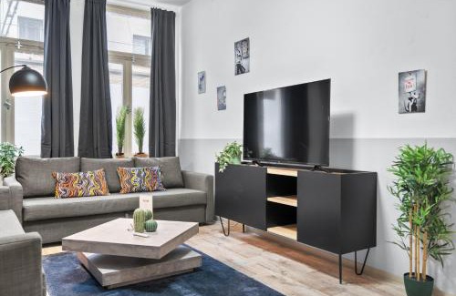 Ruhrort Apartment | Tolles Design, hochwertig, Vollausstattung, 3 Zimmer, großes Bad & Gäste-WC, große Küche, 3 x Smart TV, 11 min zum Hbf Duisburg