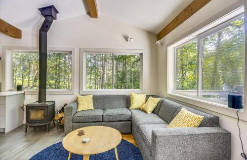 Stowe Area House | Tollhouse 10C: 3 br, ski-in/ski-out, woodstove, free ski shuttle, a/c, summer pool