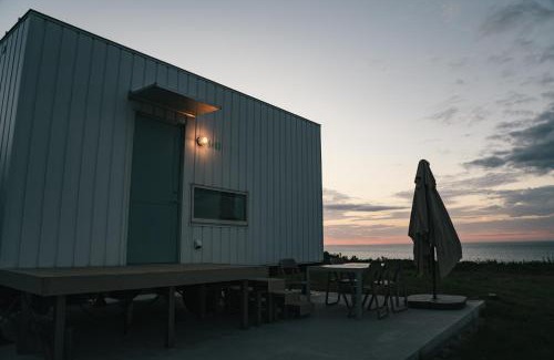 Kitakyushu Cabin | TOMORROW-COAST