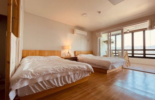 Tongyeong House | Tongyeong Wooribada Pension