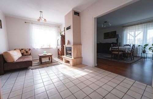 Drohiczyn House | Tonkielek - Domek z Jacuzzi Nad Rzeką Bug