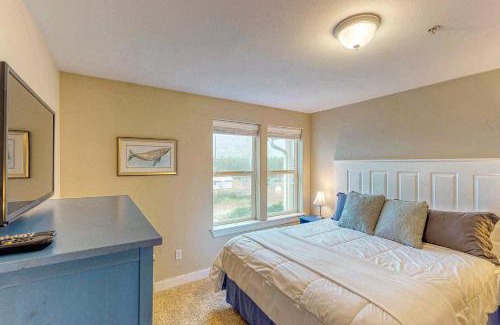 Westport Apartment | Top Floor - All The Views - 2 Bed 2 Bath Apartment in Westport