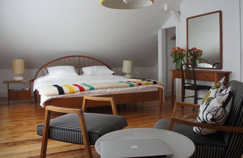 Winter Hill House | Top floor of one family home