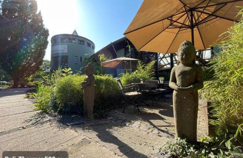 Bad Oeynhausen Apartment | TOP-Lage, 400 m bis GOP, Bali-Therme und Kurpark - HDZ - Parkplatz