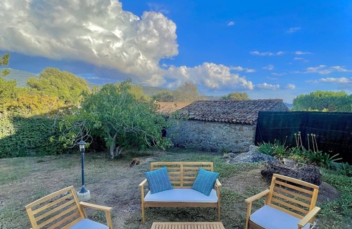 Serra-di-Ferro Apartment | Top of home, air conditioner, private entrance, private garden, parking