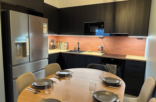 Tampere Apartment | Top of the Lake - free parking and lake & city views