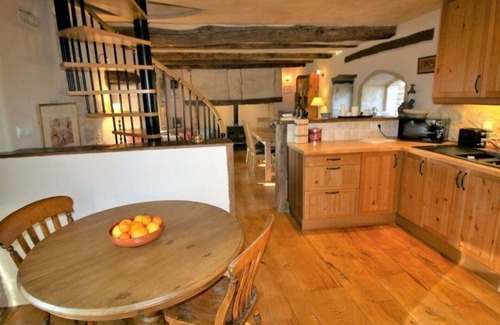 Loze House | Top-of-the-range house 10 5-star reviews. 16 08 - 22 08 2025: 900 € all-inclusive.