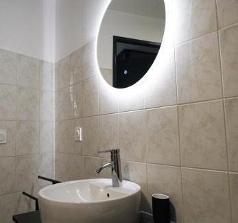 Chartres Apartment | Topaze