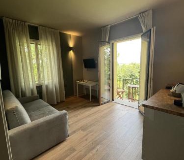 Imola House | Tosa Welcome