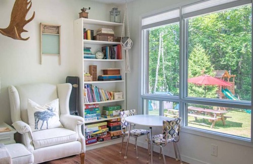 Baysville Cottage | Totayo Lakehouse - Waterfront Cottage w/ Hot Tub