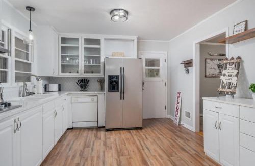 Northport House | Touchdown Townhouse: Your Home near Stadium