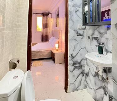 Mbour Hotel | Touraco Suite Hôtel Business