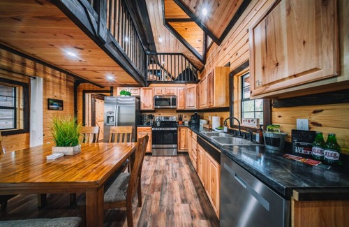 Campton Cabin | Towerwood Cabin in RRG