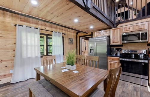 Campton Cabin | Towerwood Cabin in RRG