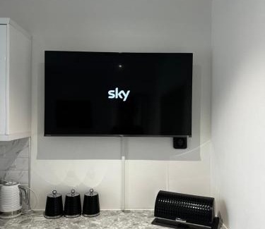 Merthyr Tydfil Apartment | Town Centre Studio Flat