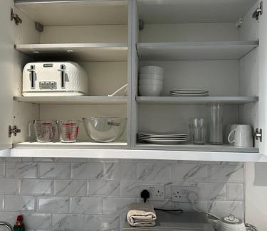 Merthyr Tydfil Apartment | Town Centre Studio Flat