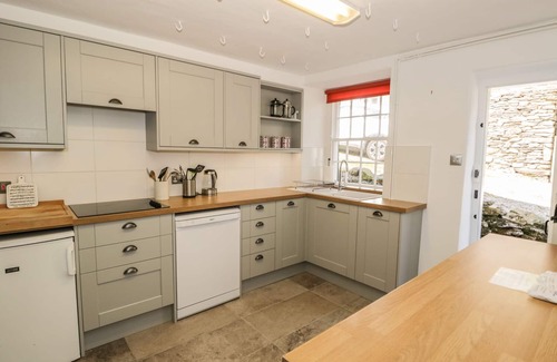 Penny Bridge Cottage | TOWN END FARMHOUSE, family friendly, with open fire in Newby Bridge