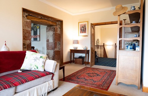 Thornhill Cottage | Townhead Mill - a cottage that sleeps 6 guests in 3 bedrooms