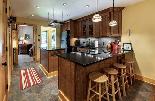 Inlet House | Townhome C3 - 4th Lake