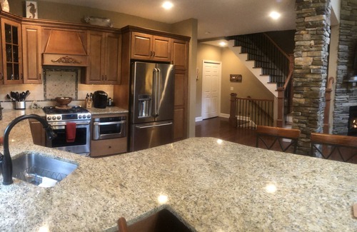 Bolton Landing House | Townhome with 5 Bedroom 3.5 Baths. Sleeps upto 14.
