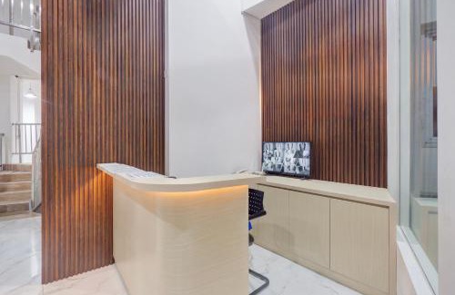 Old Jakarta Hotel | Townhouse Oak Gunung Sahari Near Ancol