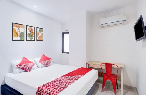 Old Jakarta Hotel | Townhouse Oak Gunung Sahari Near Ancol