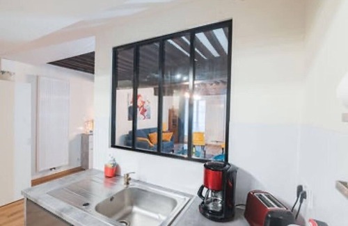 Tournus House | Townhouse with covered interior courtyard