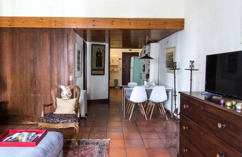Estoril Apartment | Traditional and Charming Flat - 15min to the sea