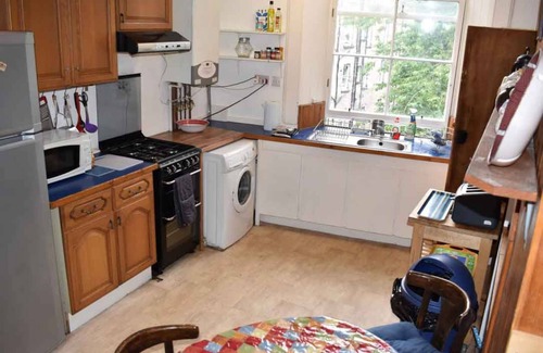 Bruntsfield Apartment | Traditional Apartment oer the Meadows