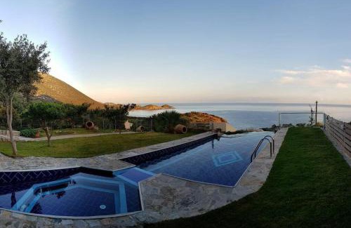Drosia Villa | Traditional Cretan Style Villa