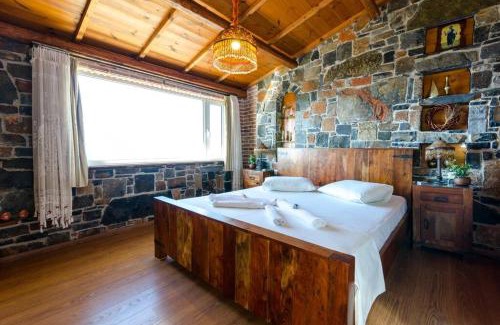 Drosia Villa | Traditional Cretan Style Villa