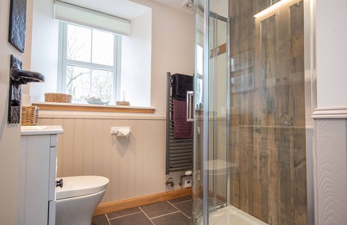 Golspie Cottage | Traditional Highland semi-detached old stone cottage