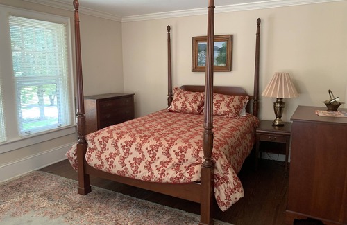 Lattimore Bed & Breakfast | Traditional & Historic Country Home Away From Home