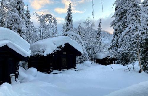 Seljord House | Traditional Log Cabin By Lake Seljord