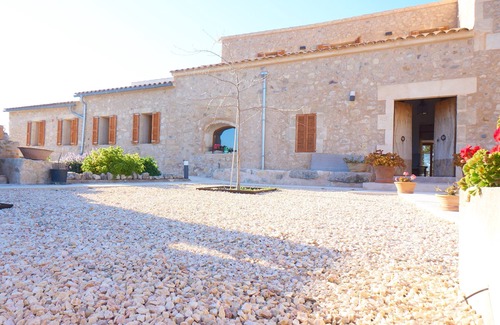 Manacor Cottage | Traditional Majorcan finca with panoramic views to the coast and the mountains