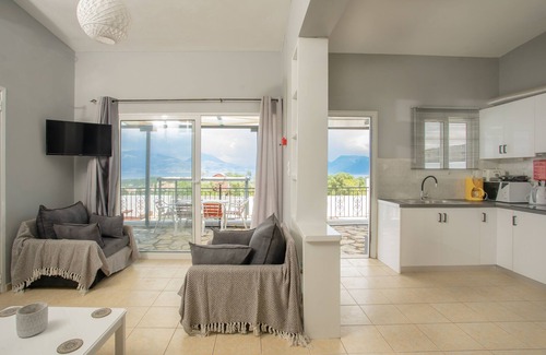 Katomerion Villa | TRADITIONAL STONE BUILT VILLAS DIMITRIS MEGANISSI