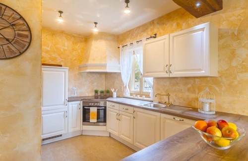 Kras Villa | Traditional style Villa Suza* with an outdoor pool on Krk
