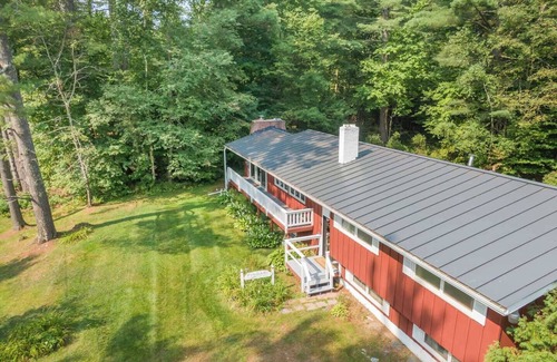 Waitsfield House | Traditional Vermont Ski Lodge minutes from Mad River Glen and Sugarbush