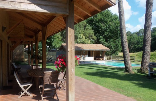 Moliets-et-Maa House | Traditional wooden house with heated swimming pool and pool house in Moliets - France