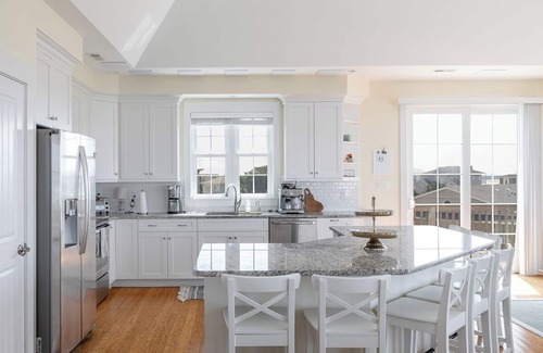The Point House | Traigh Point: Oceanview and Soundview, 4BR, 3.5BA, Elevator!