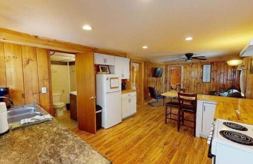 Greenville Apartment | Trails Edge- Walk to Town-Direct ATV Access