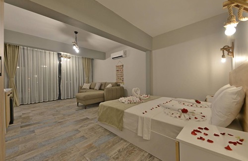 Bozburun Hotel | Trakheıa restaurant& butik otel