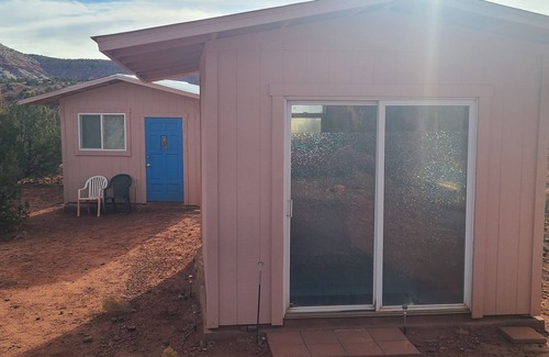 Jemez Pueblo Apartment | Tranquil 1-bedroom small cabin. Jemez Valley with hot springs, hikes, nite skies