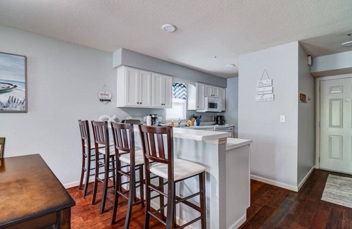 Table Rock Condo | Tranquil 2-Bedroom Pointe Royale Condo