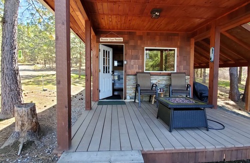 Fruitland Cabin | TRANQUIL AND PRIVATE! Pets are welcome here! Optional full RV space add on